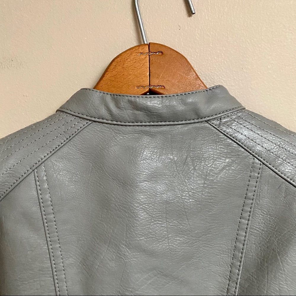 J2 faux leather light gray moto jacket - Picture 7 of 11